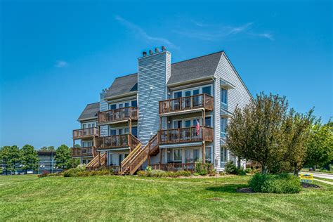 Explore the white sand beach, sun on the deck, or stay cool inside playing cards by the central air conditioning. . Chesapeake bay waterfront rentals